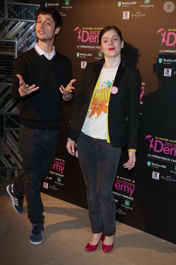 Valérie Donzelli, Jérémie Elkaim fantasques à la soirée d'hommage à Jacques Demy pour l'exposition consacrée au cinéaste à la Cinémathèque Française, Paris, le 8 avril 2013.