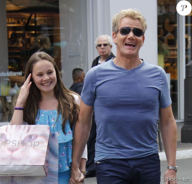 Exclusif - Gordon Ramsay et sa fille Holly (12 ans) font du shopping à Los Angeles, le 8 avril 2013.