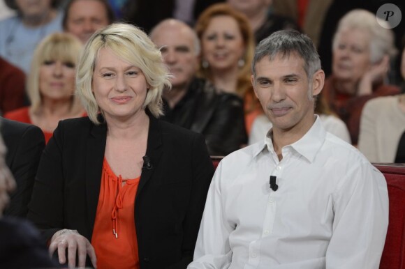 Luana et Paul Belmondo - Enregistrement de l'émission "Vivement Dimanche" consacrée à Jean-Paul Belmondo à Paris le 10 avril 2013, diffusion le 14 avril.