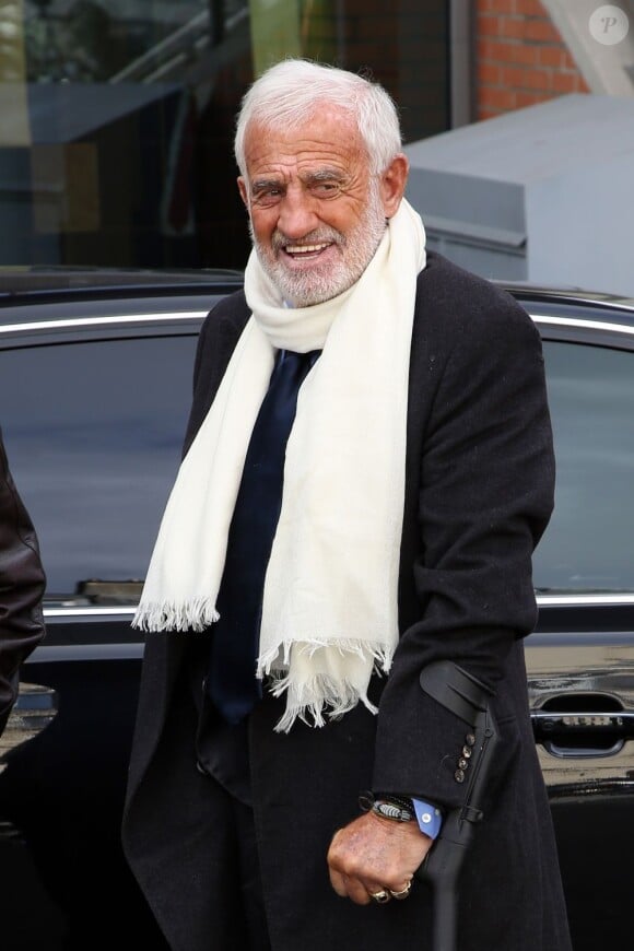 Jean Paul Belmondo à l'hôpital St Joseph dans le 14e arrondissement le 9 avril 2013.