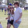 Emma Roberts et Evan Peters au 2e jour du Festival de musique de Coachella à Indio le 13 avril 2013.