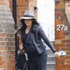 Exclu - Jenna Dewan, enceinte, sort d'une clinique à Londres, le 18 avril 2013.