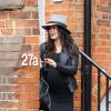 Exclu - L'actrice Jenna Dewan, enceinte, sort d'une clinique à Londres, le 18 avril 2013.