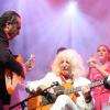 Manitas de Plata sur scène à 91 ans lors de la soirée Gipsy Fusion de Chico Castillo à l'Olympia de Paris le 31 octobre 2012