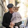 David Beckham et sa petite fille Harper dans les rues de Londres, le 23 avril 2013