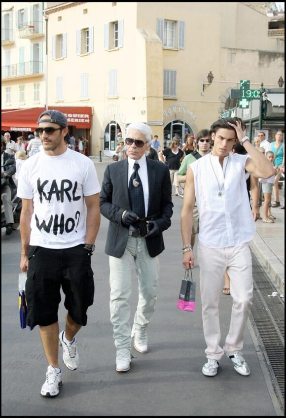 Karl Lagerfeld avec Baptiste Giabiconi sur le Port de Saint Tropez