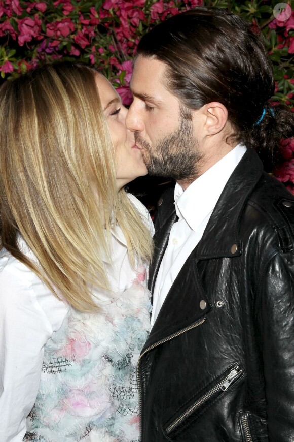 Dree Hemingway très amoureuse au dîner Chanel en marge du festival du film de Tribeca le 24 avril 2013