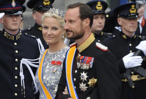 Mette-Marit et Haakon de Norvege après la prestation de serment du roi Willem-Alexander des Pays-Bas, le 30 avril 2013 à la Nouvelle Eglise (Nieuwe Kerk) d'Amsterdam.