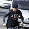 Channing Tatum en plein jogging avec son chien à Londres le 30 avril 2013