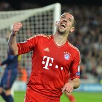 Barça-Bayern : Franck Ribéry, au sommet, humilie Gerard Piqué et les siens