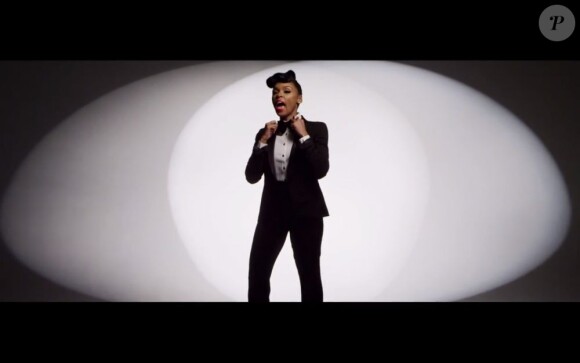 Image extraite du clip Q.U.E.E.N. de Janelle Monáe et Eryka Badu, avril 2013.