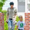 Gwen Stefani et son fils Kingston rendent visite à des amis dans le quartier de Sherman Oaks à Los Angeles, le 3 mai 2013.