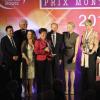 La princesse Charlene et le prince Albert de Monaco participaient le 7 mai 2013 au Sporting d'hiver de Monte-Carlo à la 2e cérémonie de remise du prix Femme de l'année, décerné au professeur Diane Harper et à Adeline Garino.