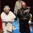  La reine Elizabeth II présidait le 8 mai 2013 au palais de Westminster sa 60e ouverture cérémonielle du Parlement, en la présence habituelle de son époux le duc d'Edimbourg, et exceptionnelle de son fils le prince Charles, pour la première fois en 17 ans, et de Camilla Parker Bowles. 