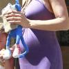 Halle Berry, enceinte, sa fille Nahla et son fiancé Olivier Martinez vont déjeuner au restaurant pour la fête des mères à West Hollywood, le 12 mai 2013. Son ventre arrondi a bien grossi.