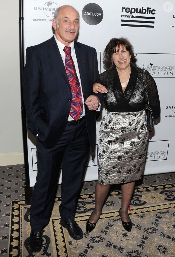 Richard Collins et Janis Winehouse Collins (maman d'Amy) à la soirée Inspiration Awards and Gala organisée par la Fondation Amy Winehouse à New York, le 21 mars 2013.
