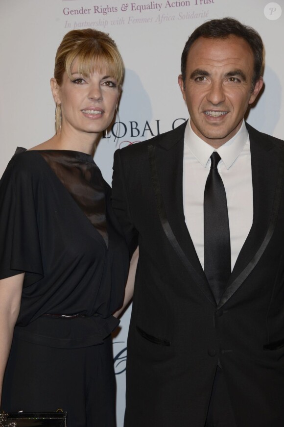 Nikos Aliagas avec sa compagne Tina Grigoriou à la 4eme édition du Global Gift Gala au George-V à Paris, le 13 mai 2013.