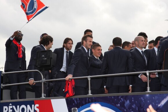 David Beckham, Maxwell, et Marco Veratti quittent le Parc des Princes pour fêter le titre de Champion de France au Trocadero à Paris le 13 mai 2013.