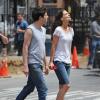 Katie Holmes et Luke Kirby sur le tournage du film Mania Days, à New York, le 14 mai 2013.
