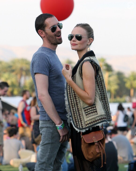 Kate Bosworth et son fiancé Michael Polish lors du Festival de Coachella, le 14 avril 2013.