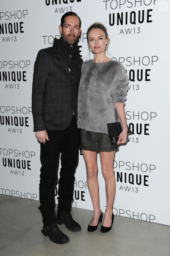 Michael Polish et Kate Bosworth lors du défilé Topshop Unique pendant la Fashion Week de Londres, le 17 février 2013.