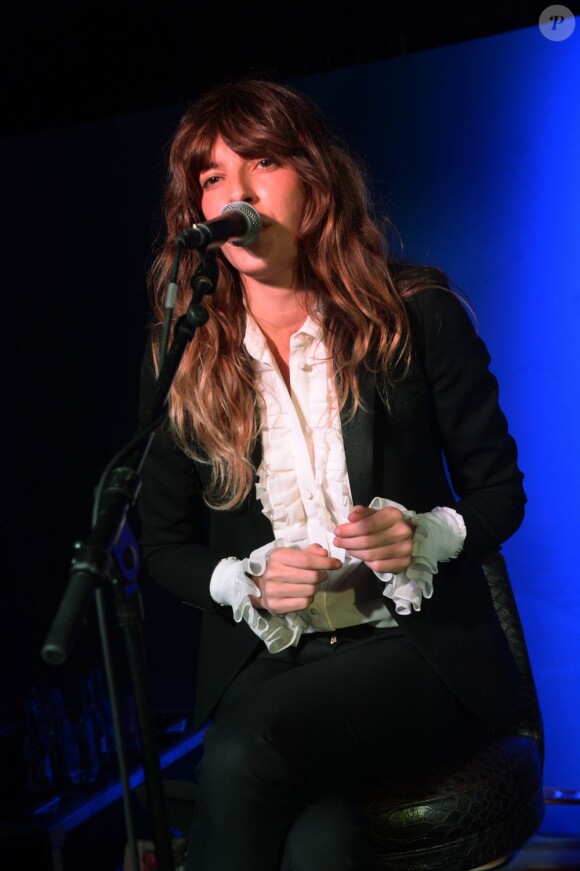 Lou Doillon lors du concert privé au Grey Goose, carré bleu de Cannes, le 16 mai 2013.