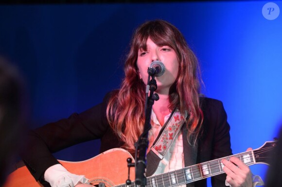 Lou Doillon lors de son concert privé au Grey Goose, carré bleu de Cannes, le 16 mai 2013.