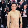 Eva Longoria, ravissante dans une robe haute couture Zuhair Murad (collection printemps-été 2013), monte les marches pour le film Le Passé au Palais Des Festivals. Cannes, le 17 mai 2013.