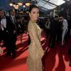 Eva Longoria, ravissante dans une robe haute couture Zuhair Murad (collection printemps-été 2013), monte les marches pour le film Le Passé au Palais Des Festivals. Cannes, le 17 mai 2013.