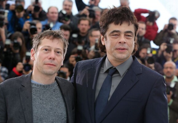Mathieu Amalric, Benicio del Toro au photocall du film Jimmy P. lors du 66e festival du film de Cannes le 18 mai 2013.