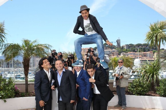 Jamel Debbouze, Tewfik Jallab, Mohamed Hamidi, Fatsah Bouyamed et Malik Benthala (Montre Baume et Mercier) - Photocall du film "Ne quelque part" au 66 eme Festival du Film de Cannes - Cannes 21/05/2013  Call for the movie "Ne quelque part" at the 66 th Cannes Film Festival. On may 21st 201321/05/2013 - Cannes
