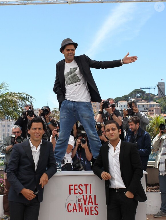 Tewfik Jallab, Jamel Debbouze et Malik Benthala (Montre Baume et Mercier) - Photocall du film "Ne quelque part" au 66 eme Festival du Film de Cannes - Cannes 21/05/2013  Call for the movie "Ne quelque part" at the 66 th Cannes Film Festival. On may 21st 201321/05/2013 - Cannes