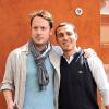 Brahim Asloum et Davy Sardou dans les allées du Village de Roland-Garros le 27 mai 2013 lors du second jour des Internationaux de France