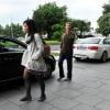 Mark Zuckerberg s'étonne de la présence des photographes. Il est accompagné de Priscilla Chan, son épouse, dans les rues de Budapest en Hongrie, le 28 mai 2013.