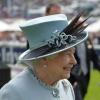 Elizabeth II à la course de chevaux Investec Derby à Epsom au Royaume-Uni. Le 1 er juin 2013.
