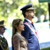 Felipe et Letizia solennels... Le roi Juan Carlos Ier d'Espagne présidait avec son épouse la reine Sofia, son fils le prince Felipe et la princesse Letizia la Journée annuelle des forces armées, le 1er juin 2013 sur la place de la loyauté, à Madrid.