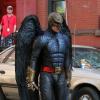 Michael Keaton en super-héros sur le tournage de Birdman à New York, le 1er juin 2013.