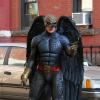 Michael Keaton en action sur le tournage de Birdman à New York, le 1er juin 2013.