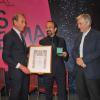Bertrand Delanoe, Ashgar Farhadi (scenariste et realisateur Iranien) et Contantin Costa Gavras - Ashgar Farhadi recoit la medaille Grand Vermeil de la Ville de Paris par le maire Bertrand Delanoe a Paris le 6 juin 2013.