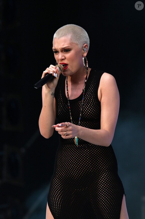 Jessie J lors du Summertime Ball organisé par Capital FM au stade de Wembley à Londres le 9 juin 2013.