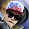Le chanteur Justin Bieber assiste au match de basket Miami Heat / Indiana Pacers à Miami, le 3 juin 2013.