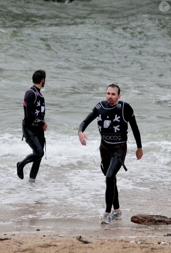 Christophe Willem lors de l'Odyssée du flocon à la vague 2013 à Saint-Jean-de-Luz, le 8 juin 2013