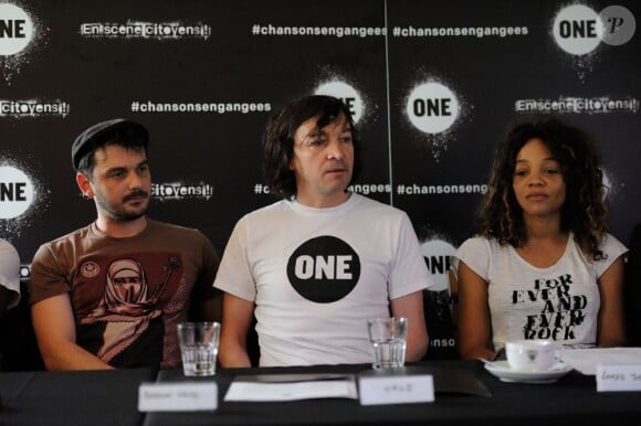 Babylon Circus, Louisy Joseph, Cali à la conférence de presse de l'ONG, One, intitulée En Scène Citoyens, à Paris, le 11 juin 2013.