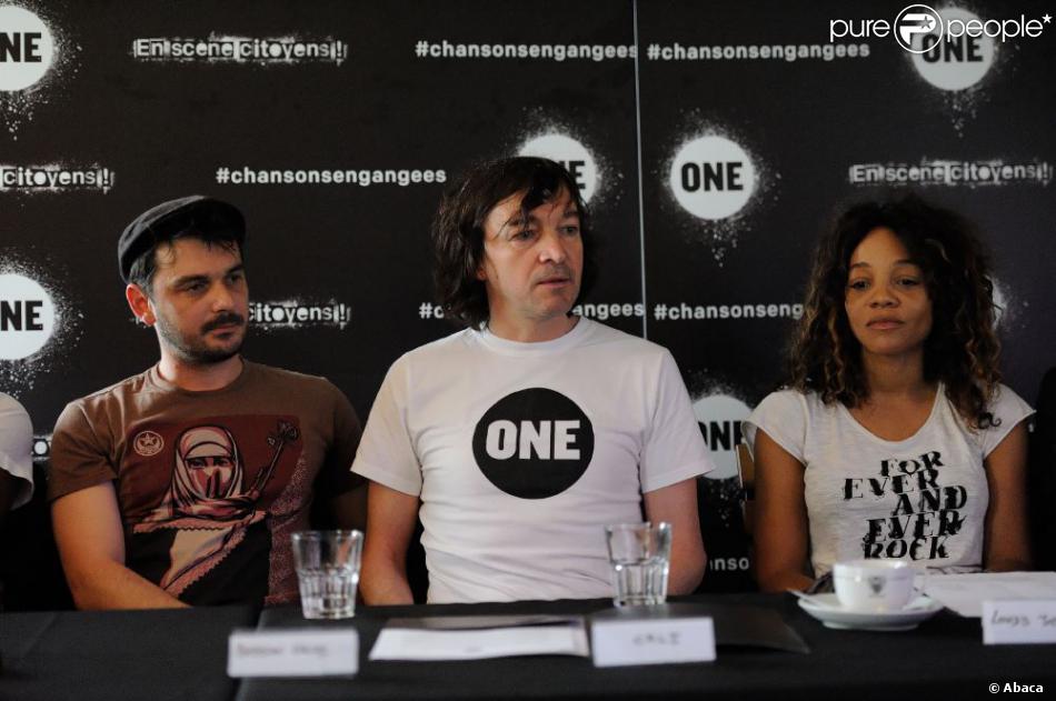 Babylon Circus, Louisy Joseph, Cali à la conférence de presse de l&#039;ONG, One, intitulée En Scène Citoyens, à Paris, le 11 juin 2013.