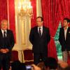 Francois Hollande, Jamel Debbouze et Marc Ladreit De Lacharrière lors de la remise du prix de l'audace  artistique et culturelle à l'Elysée, le 12 juin 2013
