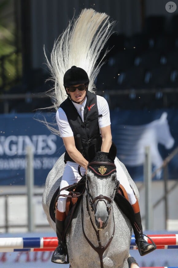 Guillaume Canet sur Jumping Star Callius dans le Prix Licarzo CSI 1*, première épreuve du Jumping international de Cannes, qu'il a remporté sur Padisha de Mars le 13 juin 2013 au stade des Hespérides, en marge de son tournage à Nice avec André Téchiné et Catherine Deneuve.