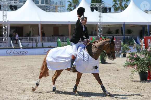 Guillaume Canet victorieux sur Padisha de Mars lors du Prix Licarzo CSI 1*, première épreuve du Jumping international de Cannes qu'il disputait en marge de son tournage à Nice avec André Téchiné et Catherine Deneuve, le 13 juin 2013 au stade des Hespérides, dont il a également pris la 3e place sur Jumping Star Callius.