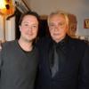 Davy Sardou et son père Michel Sardou complices pour la pièce "L'affrontement" de Bill C. Davis et mise en scène par Steve Suissa au théâtre Rive Gauche à Paris le 29 mai 2013.