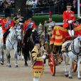 L'arrivée de la reine Elizabeth II à Horse Guards Parade, à Londres le 15 juin 2013, lors de la cérémonie Trooping the Colour, à la gloire des forces armées et de l'anniversaire de la souveraine.