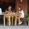 Mesut Özil et sa petite amie Mandy Capristo prennent du bon temps en amoureux dans West Village à New York, le 14 juin 2013.